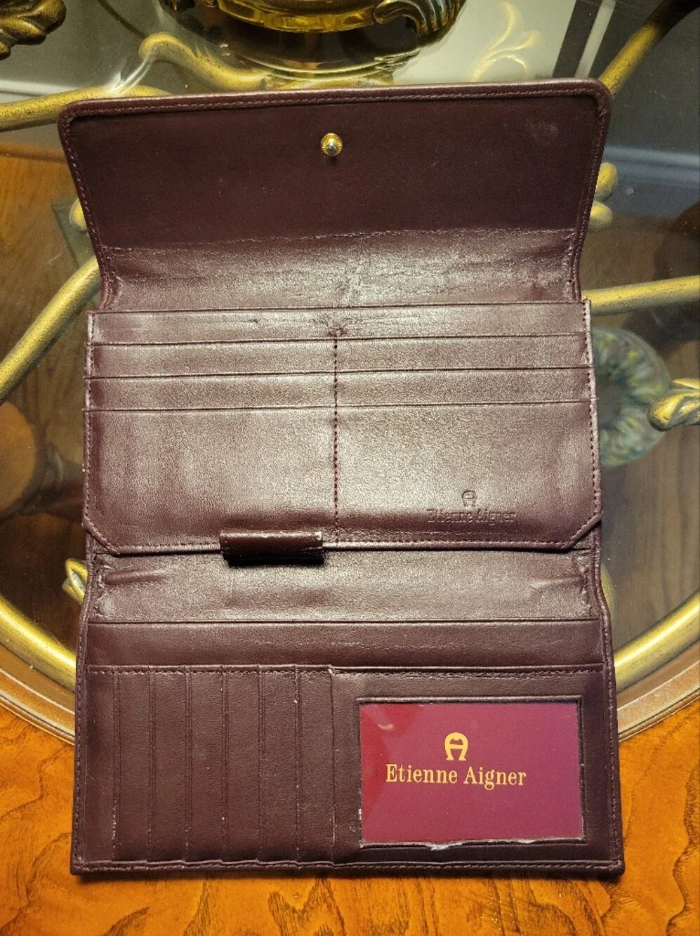 Etienne Aigner true authentic